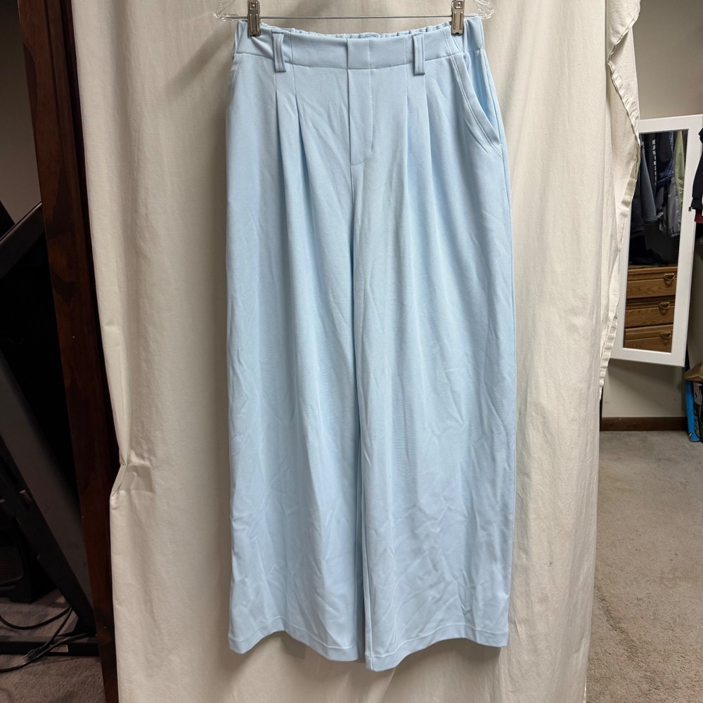 Halara Womens Light Blue Pleated Wide Leg Waffle Knit Trousers Size Medium NWT